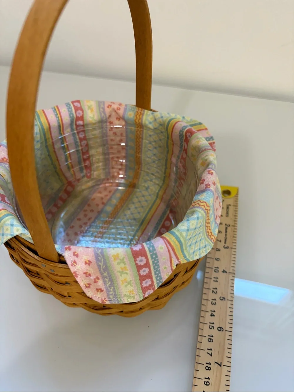 Longaberger 2008 Woven Easter Basket with Multicolor Pastel Liner